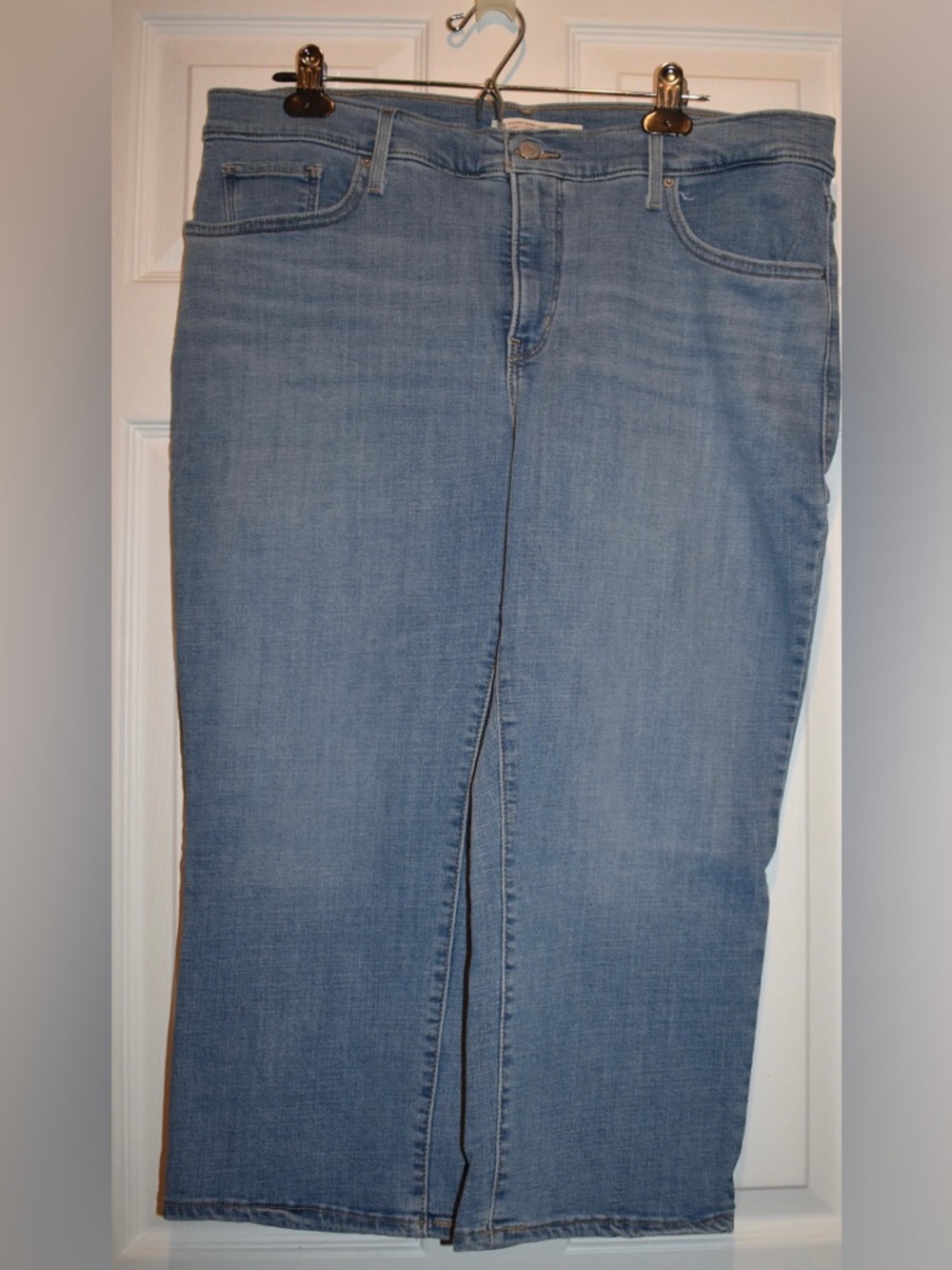Levi's 311 Skinny Light Blue Capri Jeans